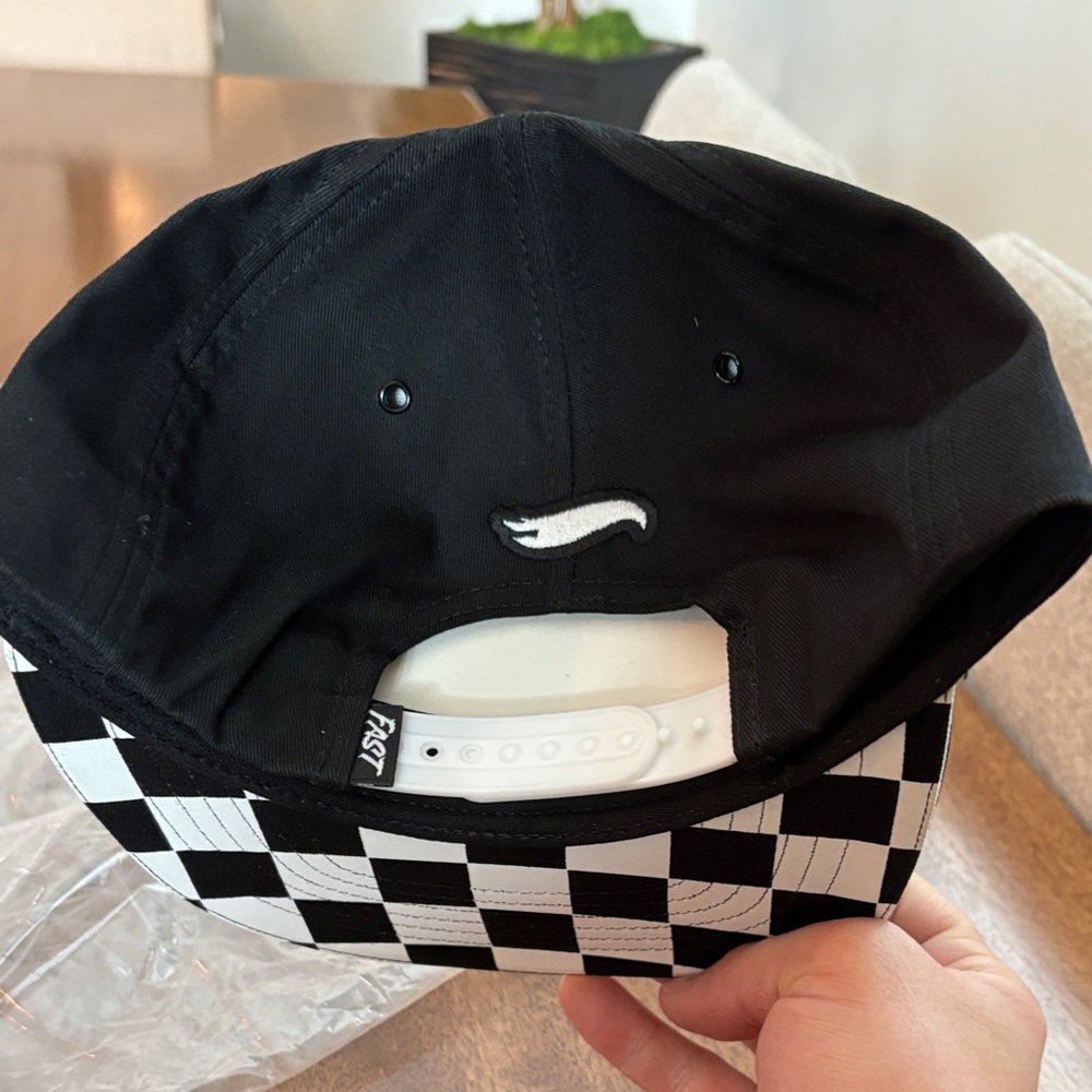 Fasthouse Speed Shop Hot Wheels Flat Brim NWT - Picture 4 of 6